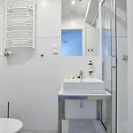 Florianska 32 By Pi Apartahotel 3*