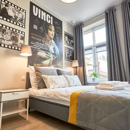 Florianska 32 By Pi Apart Otel